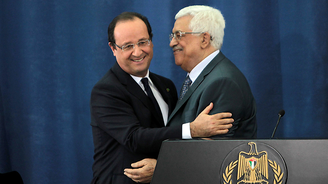 La France soutient politiquement et financièrement les Palestiniens