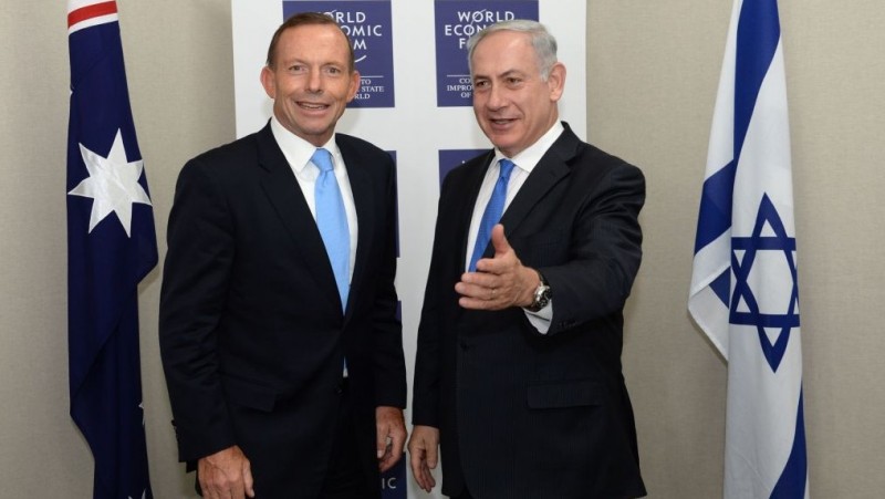 Tony-Abbott-gauche Premier-ministre-israélien-Netanyahu-au-Forum-économique-mondial-à-Davos-Kobi-Gideon-Flash-90