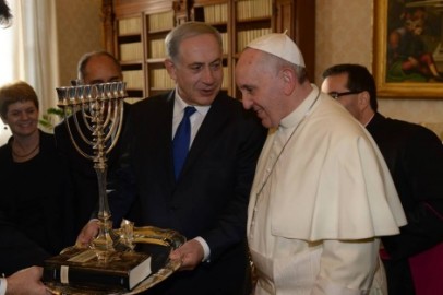 Benjamin Netanyahu reçu au Vatican fin novembre 2013. (Reuters)