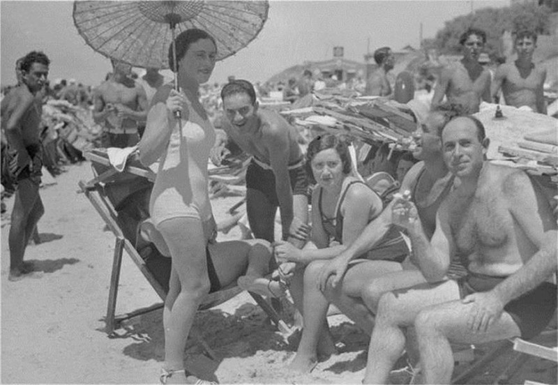 Plage de Tel Aviv – Photo prise dans les années 30 