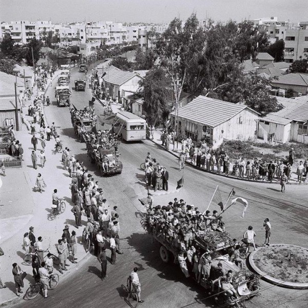 King George St. Dizengoff – Photo prise en 1946. Ici a été construit le Dizengoff Center Quartier Nordia 