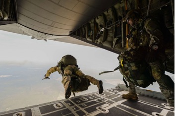 Des bérets verts de l'armée américaine participent à un exercice en avril dernier (photo d'illustration). © SIPANY/SIPA