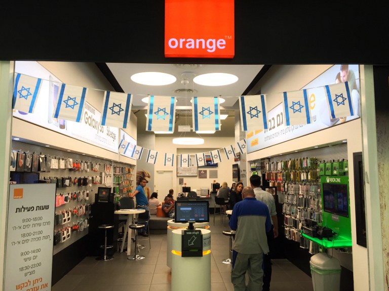 Une boutique Orange de Jérusalem. Photo : THOMAS COEX / AFP