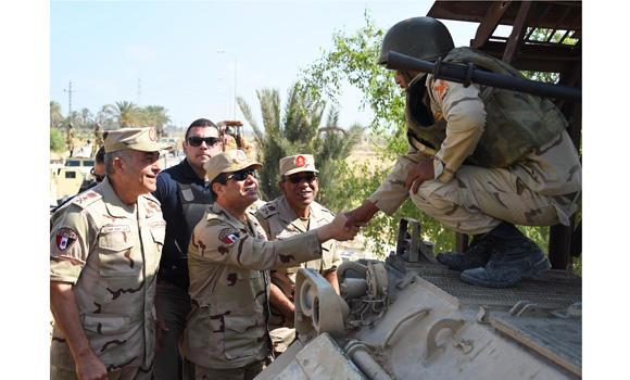 Visite du maréchal Sissi dans le Sinaï suite à l’attaque de Daesh, 4 juillet 2015