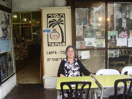 Sara Stern, patronne et muse du Café Tamar de Tel-Aviv - crédit photo Twitter