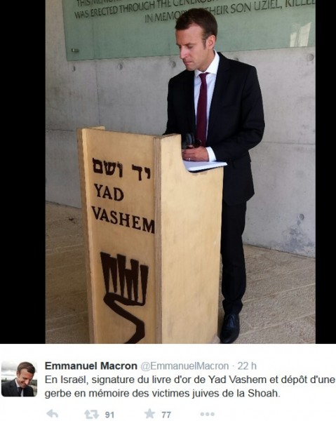 Le ministre Emmanuel Macron au mémorial de la Shoah Yad VaShem – Crédit photo : compte Twitter de M. Macron