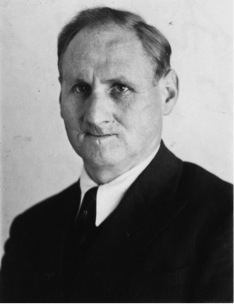 August Hirt, directeur de l'Institut d'anatomie de l'Université du Reich de Strasbourg.