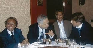 Bibi avec les membres de la famille Mimran en 2003