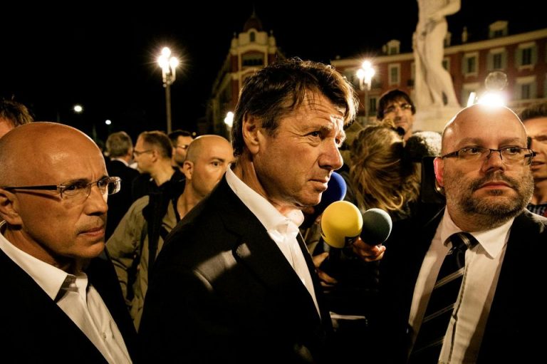 L’ex maire Christian Estrosi, président de la région (au centre), avait réclamé des moyens antiterroristes