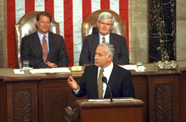 Netanyahou s'adressant au Congrès américain en juillet 1996. 