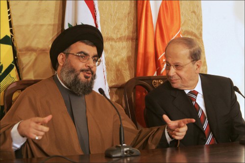 Le chef du Hezbollah, Nasrallah (à gauche) avec le général Aoun, nouveau président du Liban