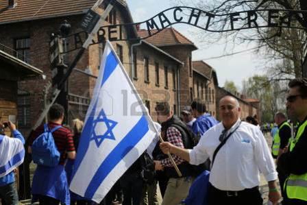 international-holocaust-remembrance-day-annually-people-from-the-al