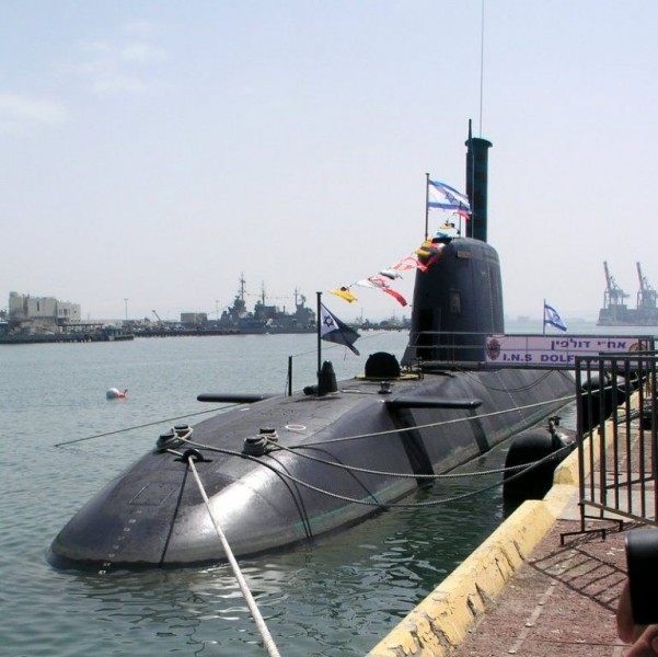 Le sous-marin israélien “Dolphin”, de fabrication allemande (Wikipedia)