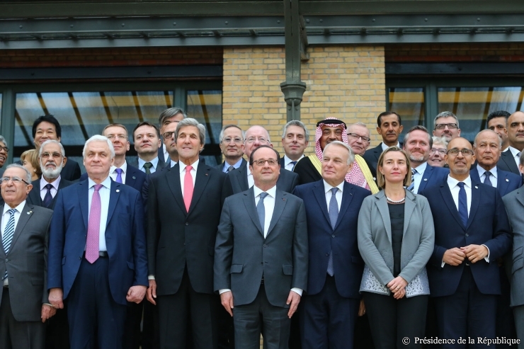 La photo de la Conférence pour la Paix en guise d’adieu à Hollande, Obama et Kerry (Elysée)