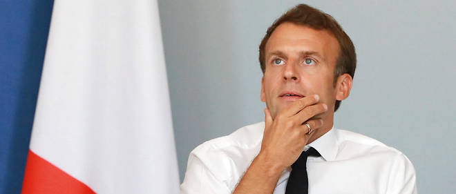 Sans dire s’il avait pris sa décision, Emmanuel Macron a quand même osé évoquer ce scénario devant plusieurs personnes.