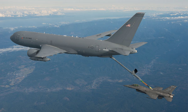 Le ravitailleur KC-46 (Crédit photo : BOEING)