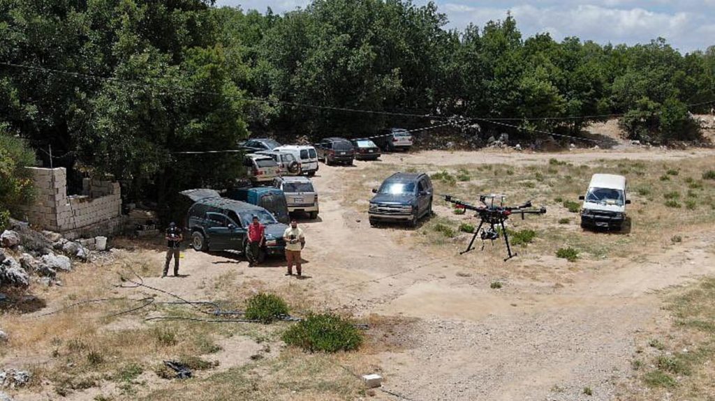 Photos d'un aéroglisseur du Hezbollah capturées par les FDI 7.1.22. Porte-parole de Tsahal Photos d'un aéroglisseur du Hezbollah capturées par les FDI 7.1.22. Porte-parole de Tsahal