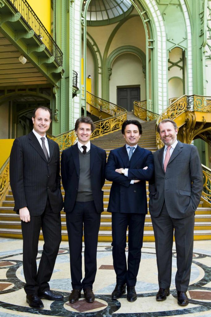 De gauche à droite : Pierre-Alexis Dumas,  directeur artistique d’Hermès, Henri-Louis Bauer, qui est à la tête de la structure qui rassemble les héritiers, Axel Dumas, le gérant d’Hermès, et leur cousin Guillaume de Seynes, en 2014.