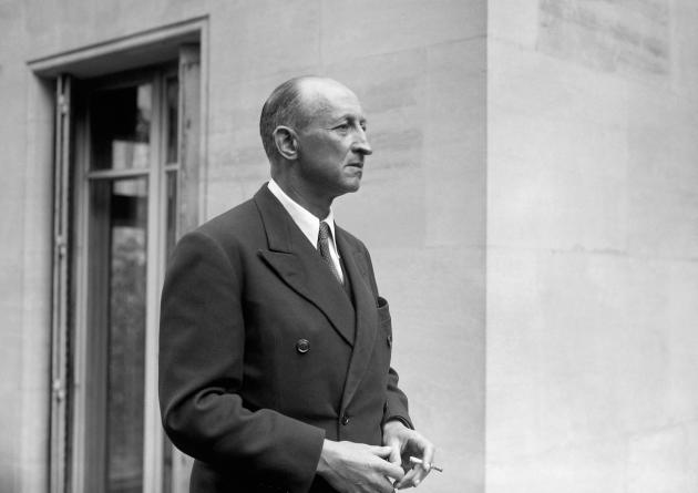 Raymond Gallimard, le frère de Gaston Gallimard, à Paris, en mai 1945.